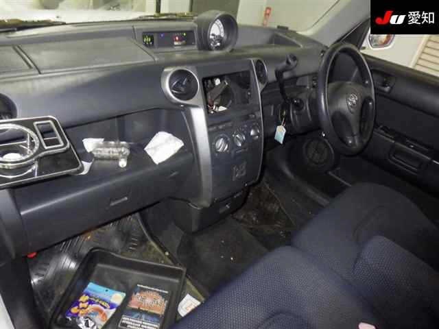 TOYOTA BB