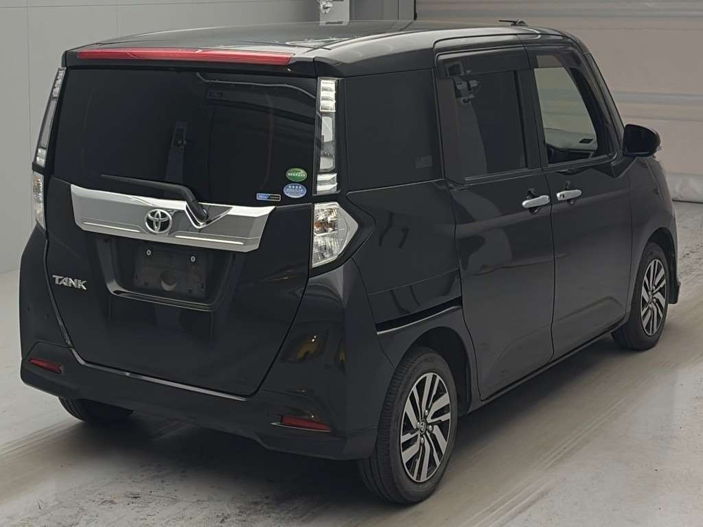 TOYOTA TANK