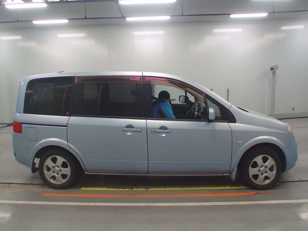 NISSAN LAFESTA