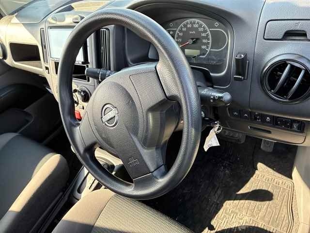 NISSAN AD