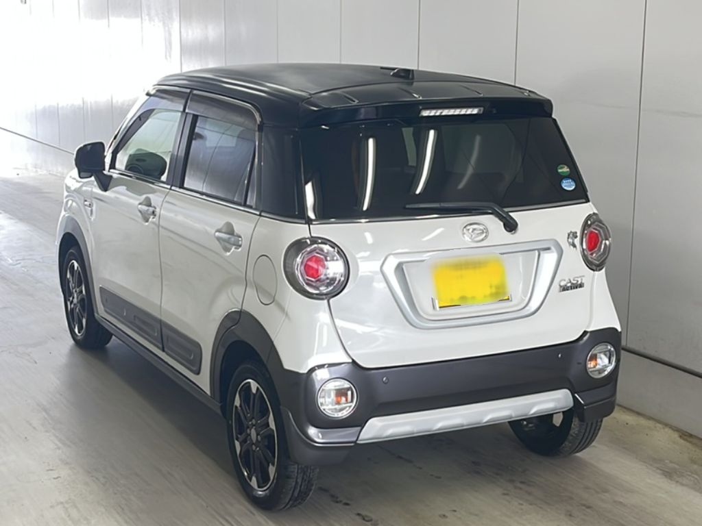 DAIHATSU CAST