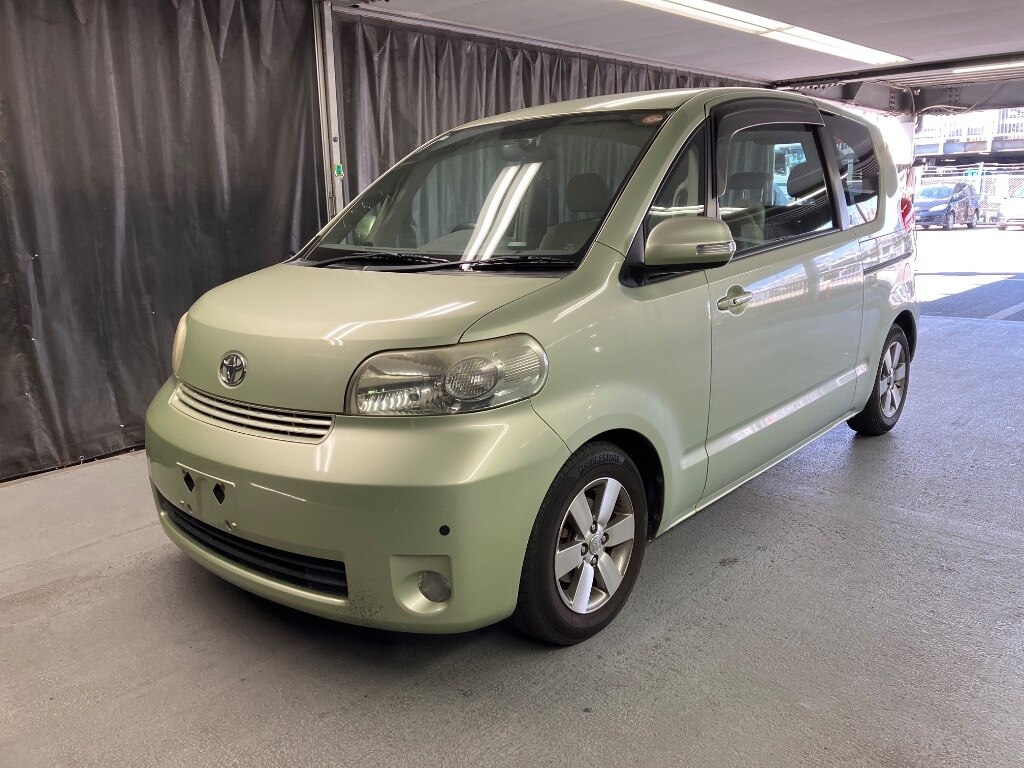 TOYOTA PORTE