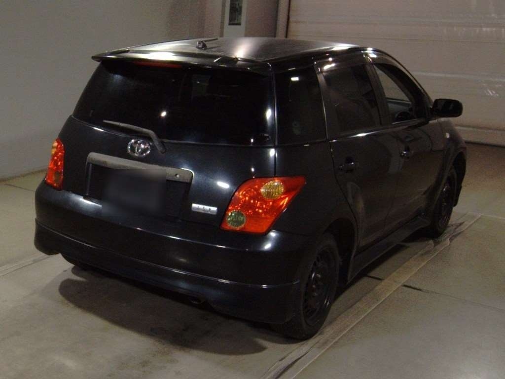 TOYOTA IST