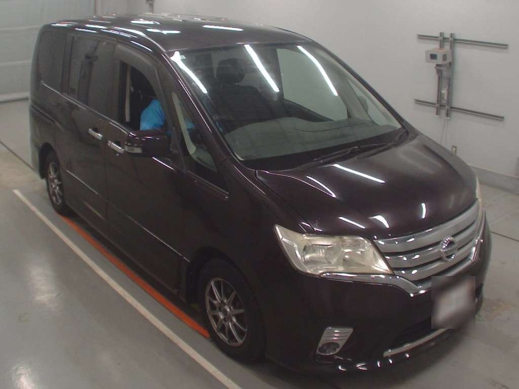 NISSAN SERENA