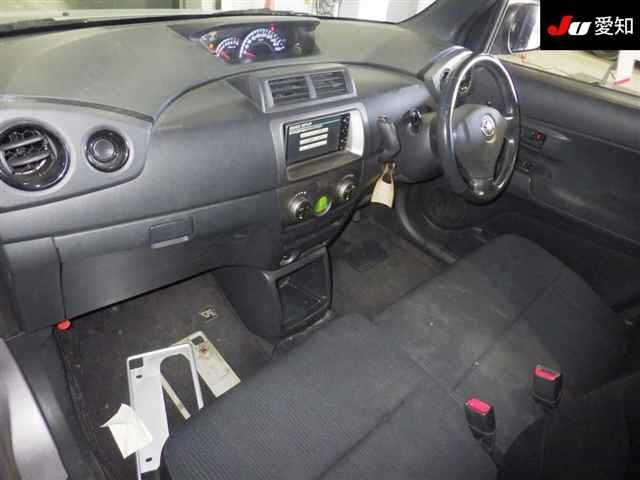 TOYOTA BB