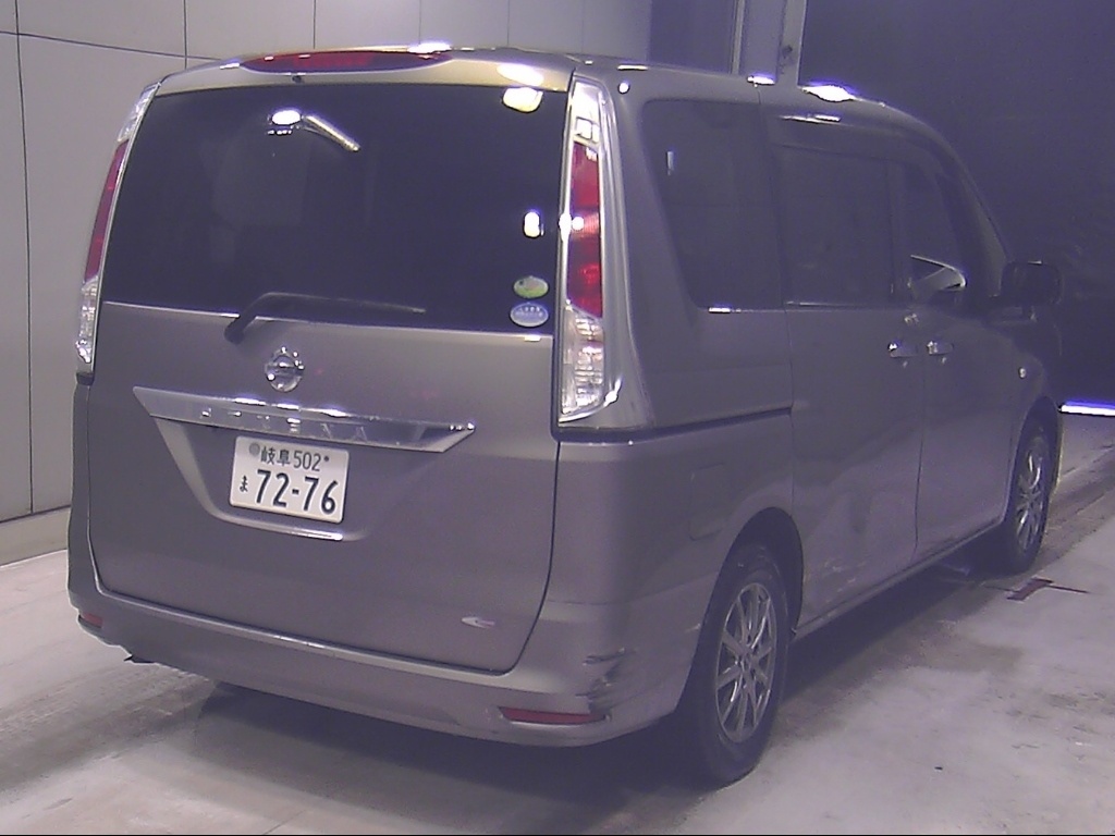 NISSAN SERENA
