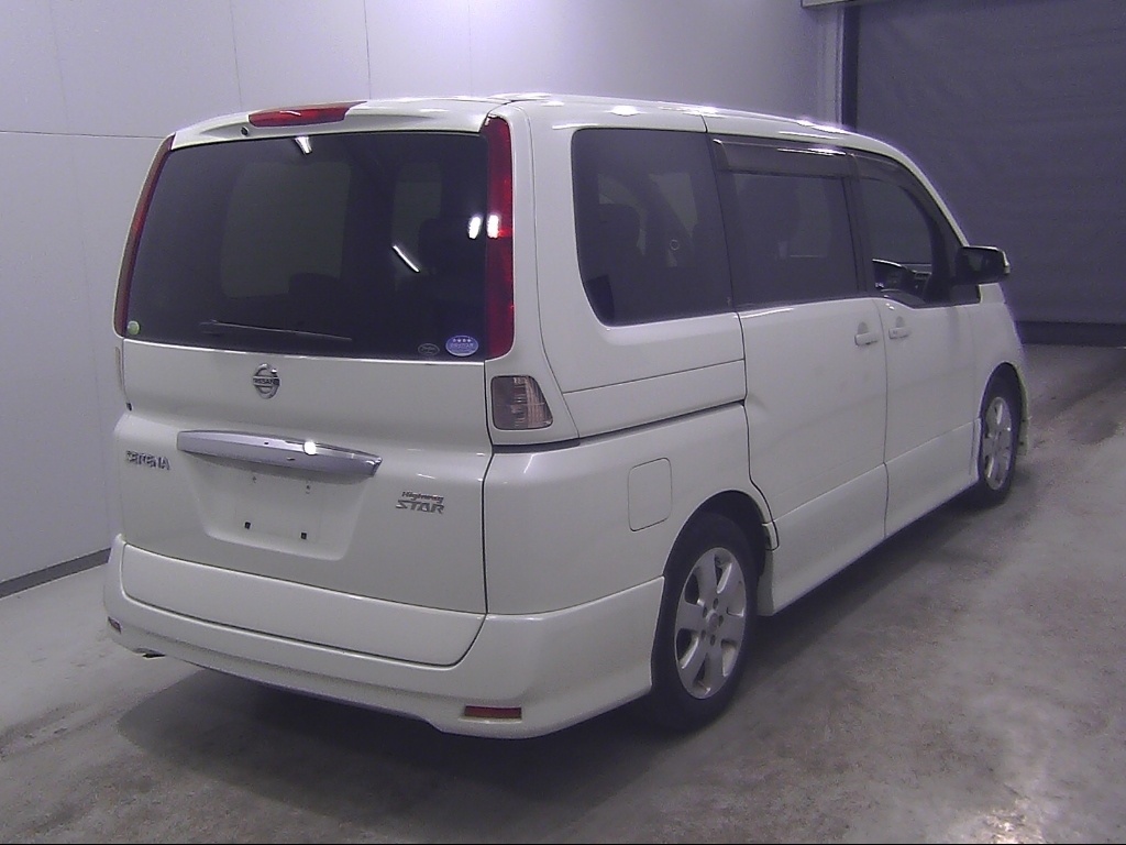 NISSAN SERENA