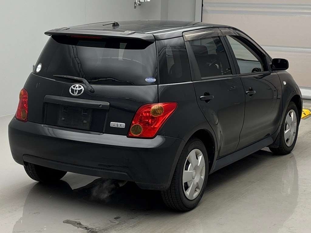 TOYOTA IST