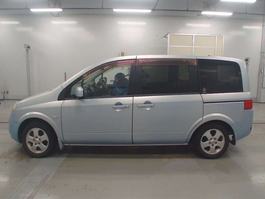 NISSAN LAFESTA