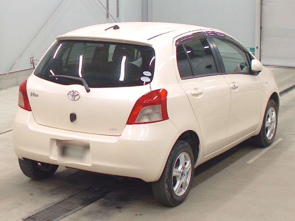 TOYOTA VITZ