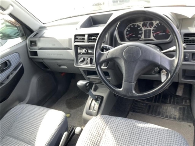 MITSUBISHI PAJERO MINI