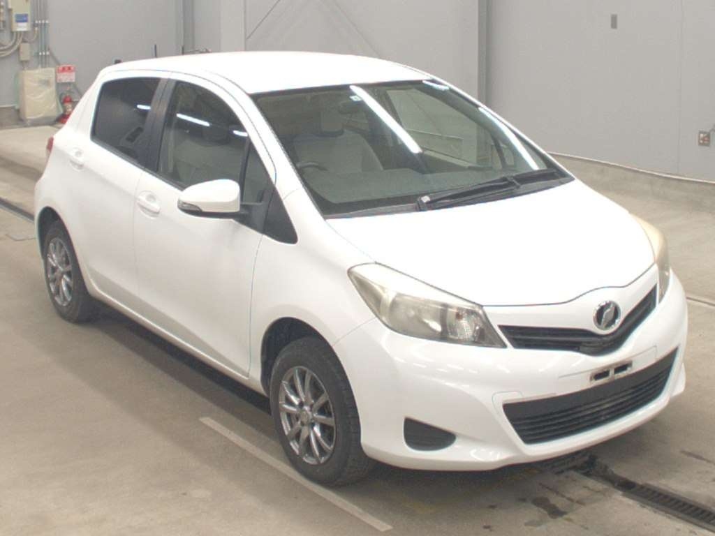 TOYOTA VITZ