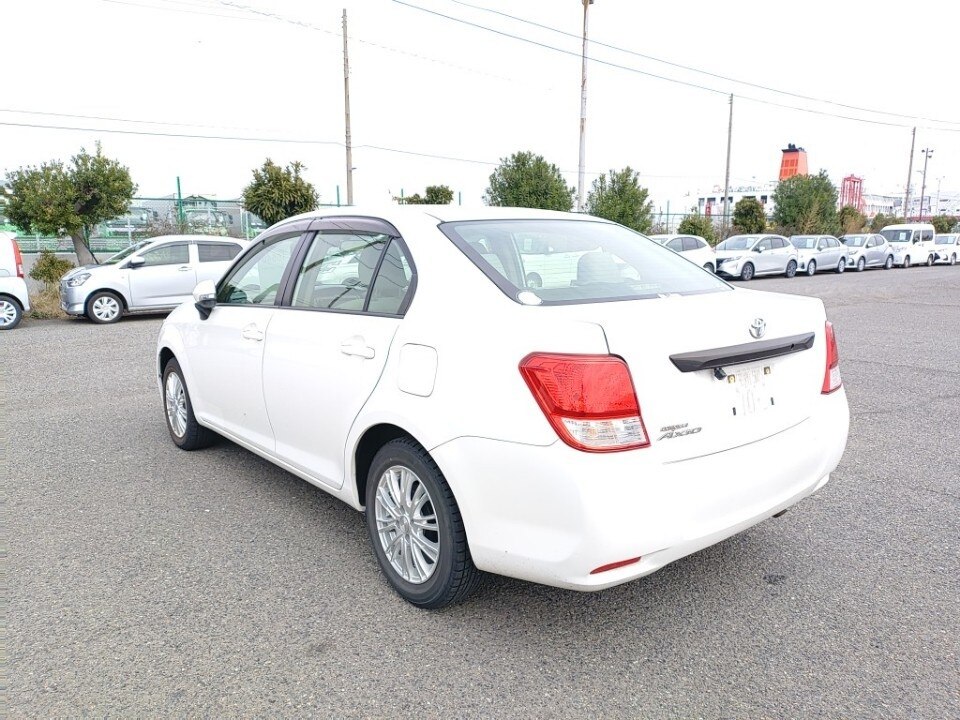 TOYOTA COROLLA AXIO