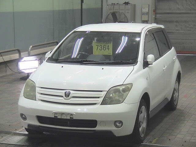 TOYOTA IST