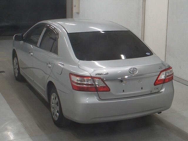 TOYOTA PREMIO