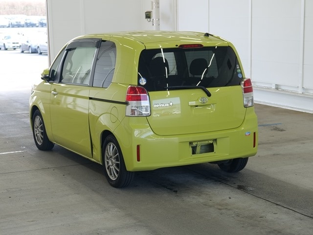 TOYOTA SPADE