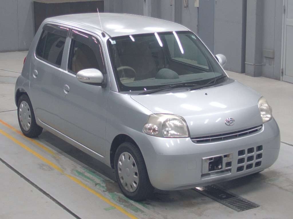DAIHATSU ESSE