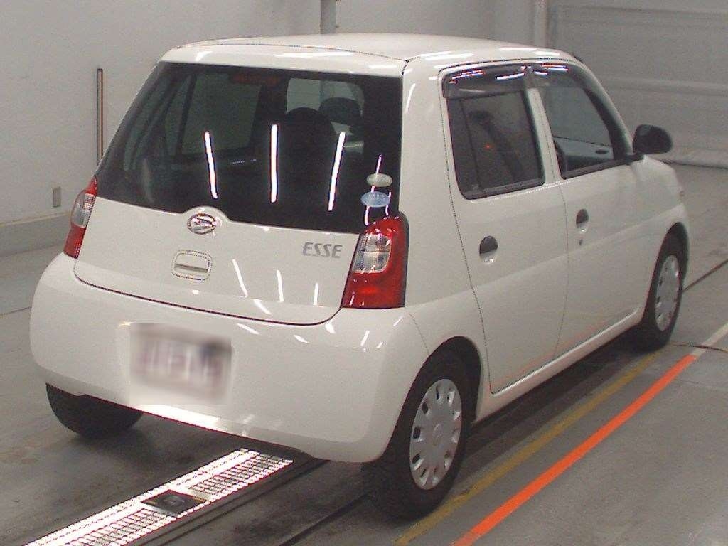 DAIHATSU ESSE