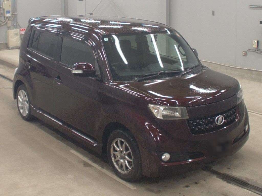 TOYOTA BB