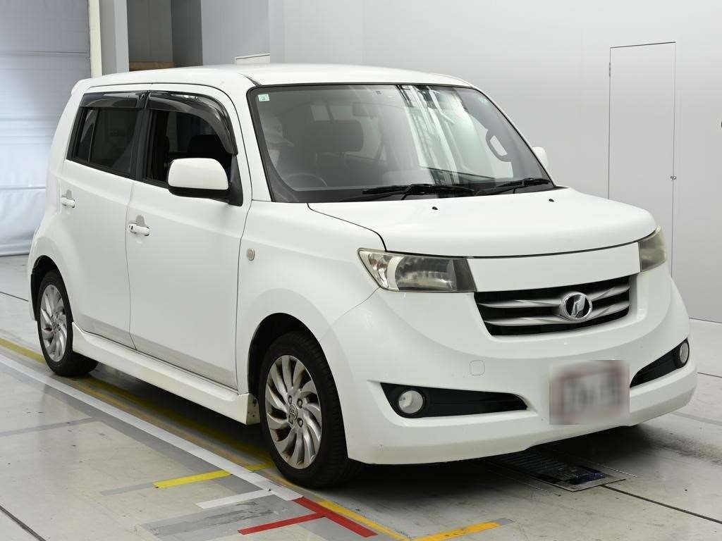 TOYOTA BB