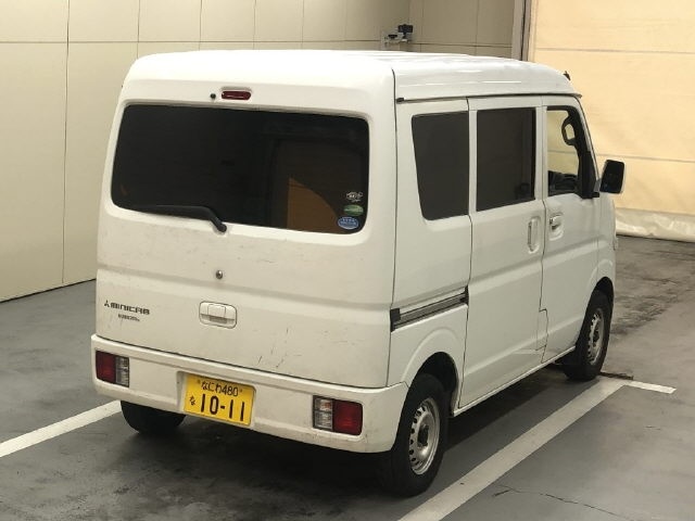 MITSUBISHI MINICAB