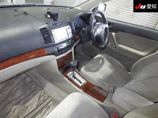 TOYOTA PREMIO