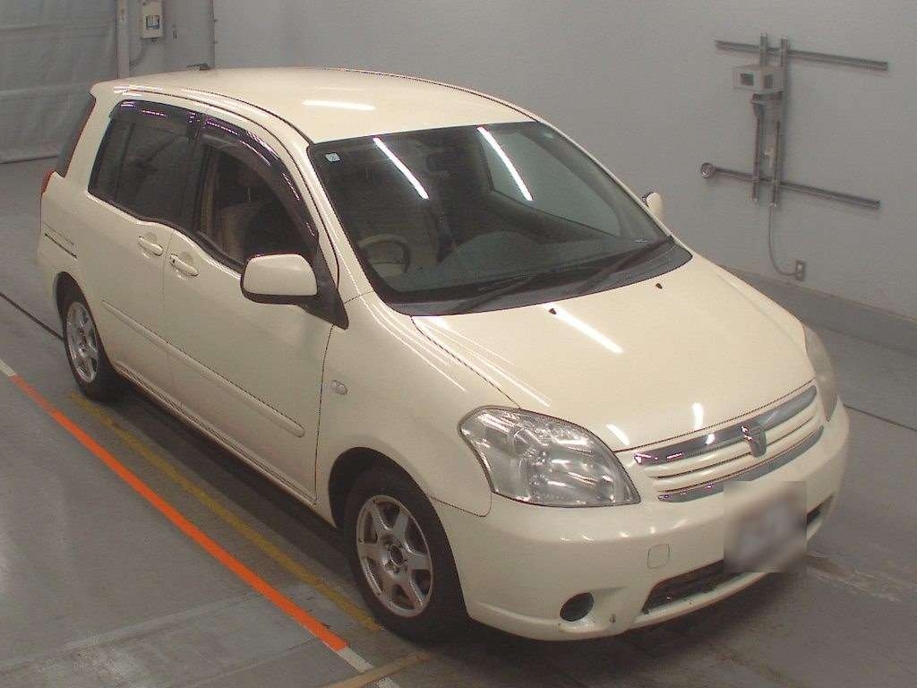 TOYOTA RAUM