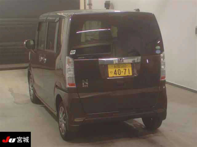 HONDA N-BOX
