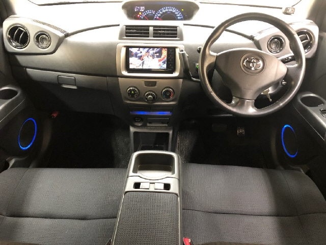TOYOTA BB