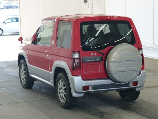 MITSUBISHI PAJERO MINI