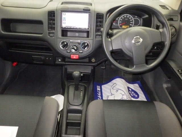 NISSAN AD