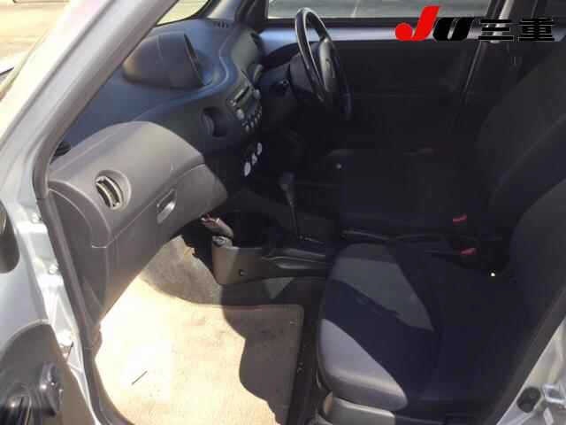 DAIHATSU ESSE