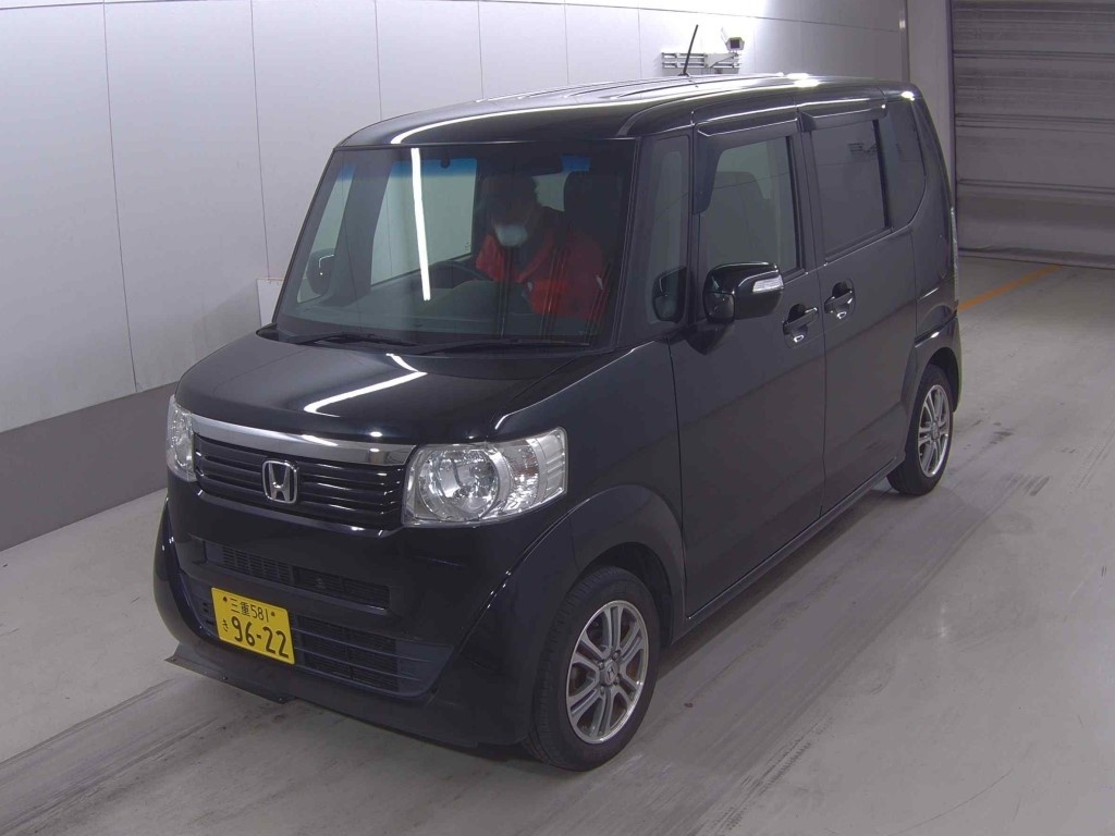 HONDA N-BOX