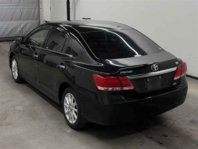 TOYOTA PREMIO