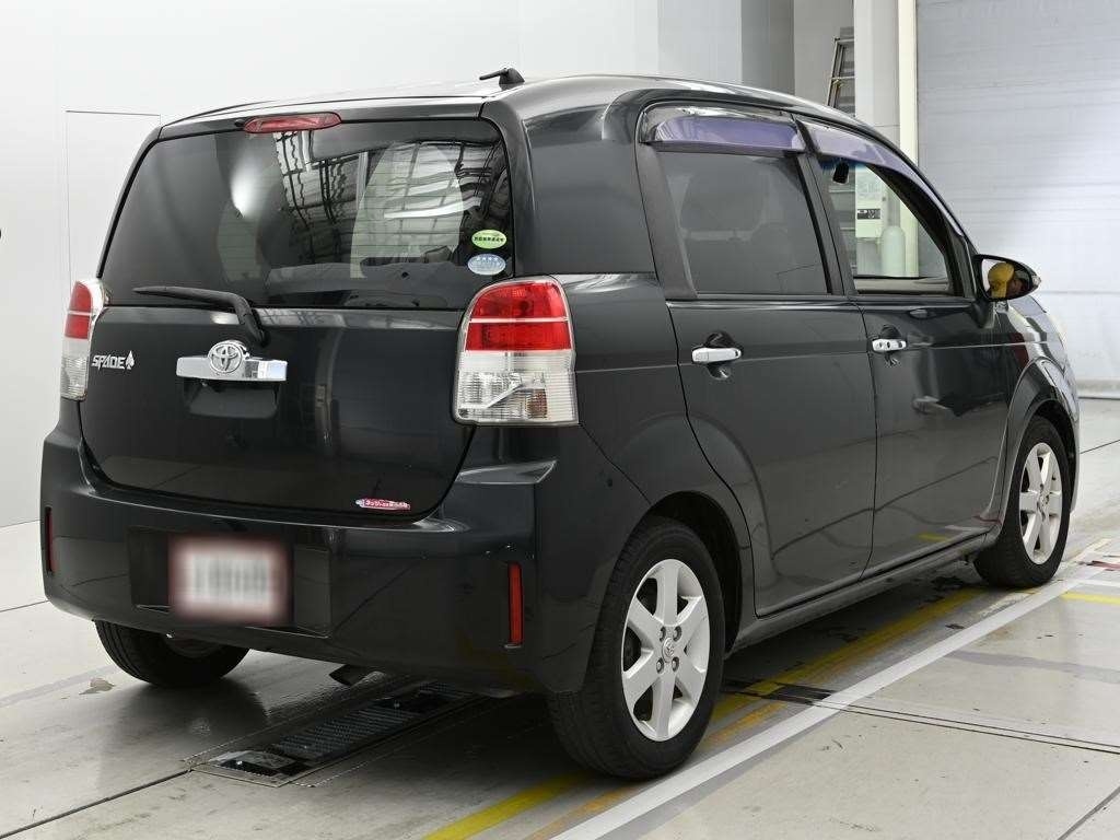 TOYOTA SPADE