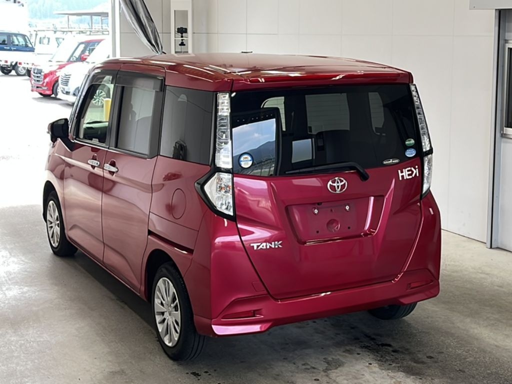 TOYOTA TANK