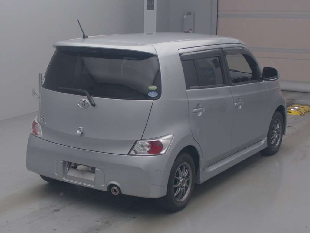 TOYOTA BB