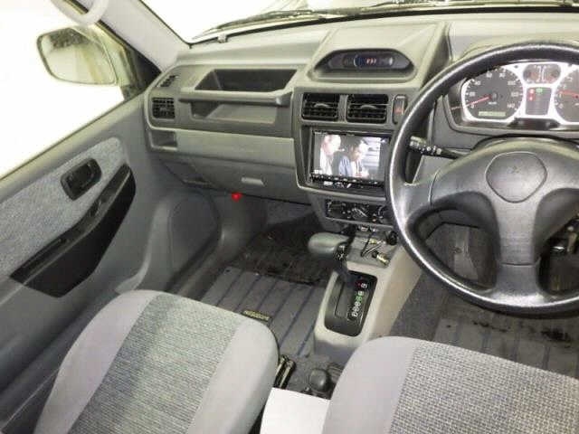MITSUBISHI PAJERO MINI