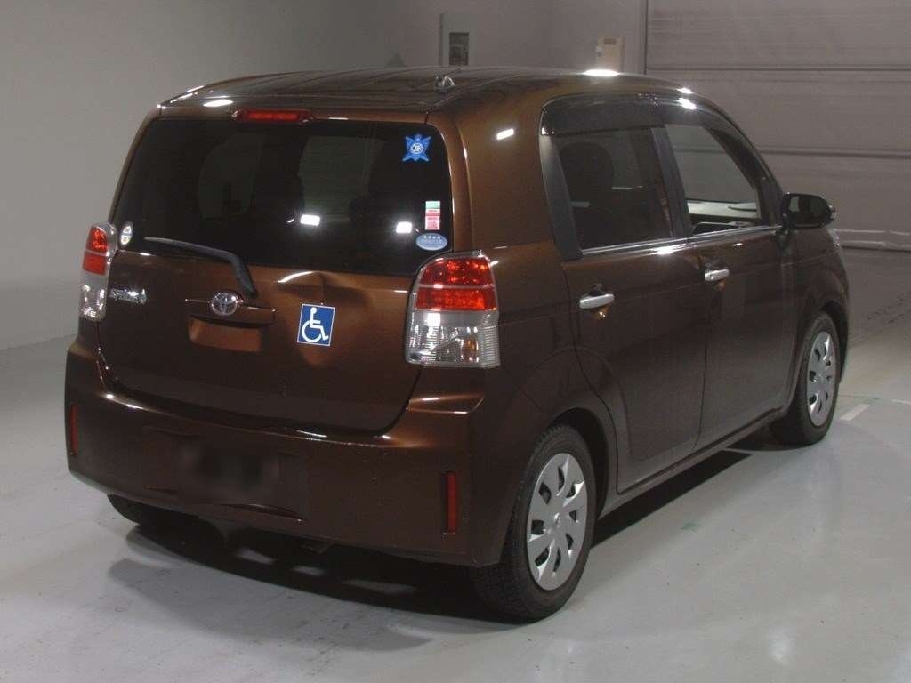 TOYOTA SPADE