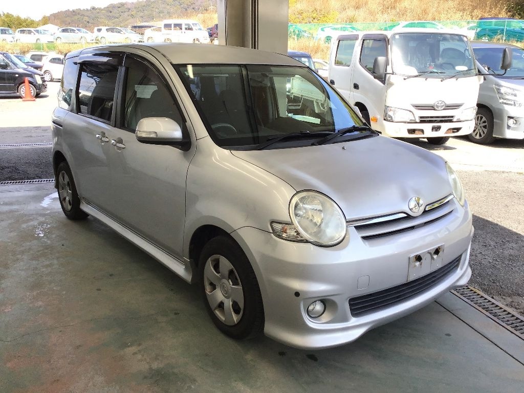 TOYOTA SIENTA