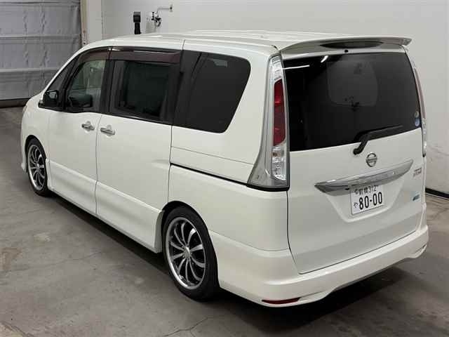 NISSAN SERENA