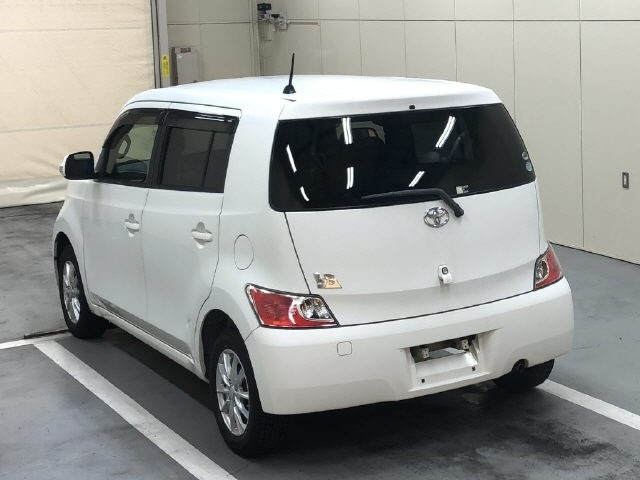 TOYOTA BB