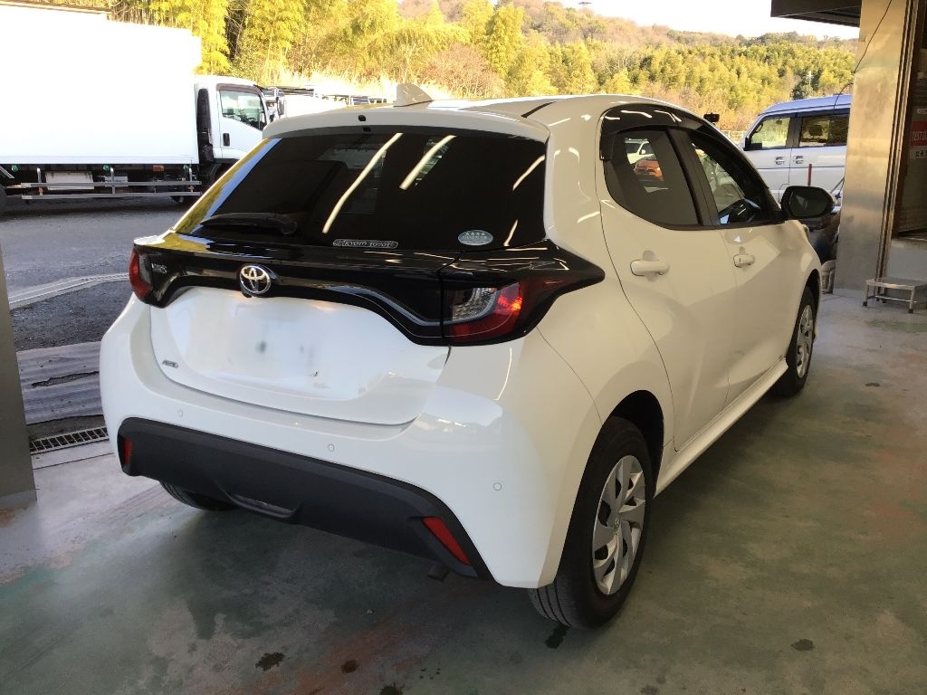 TOYOTA YARIS