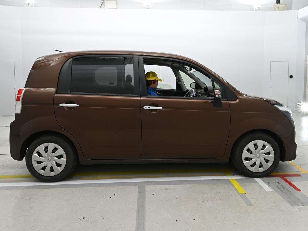 TOYOTA SPADE