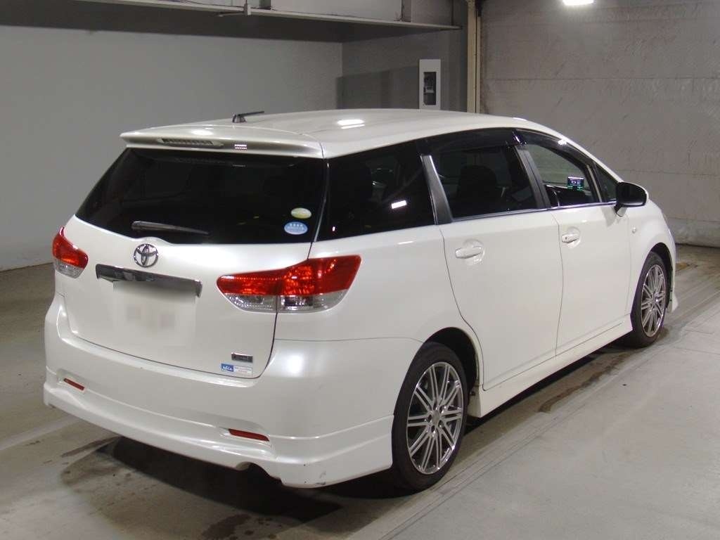 TOYOTA WISH