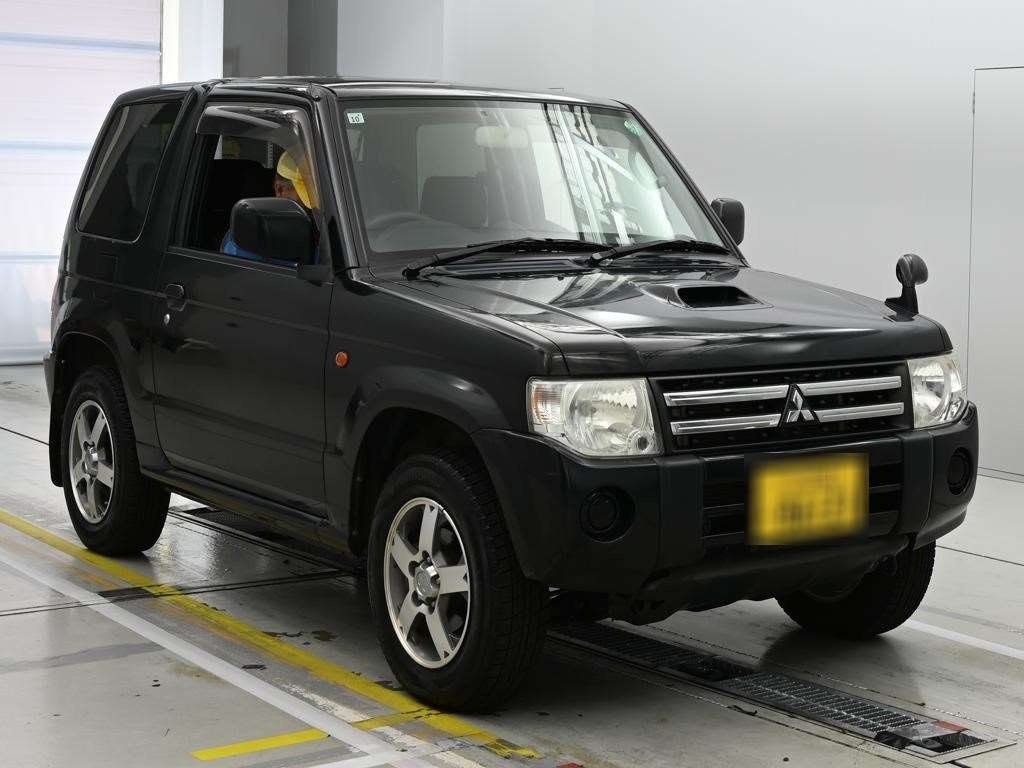 MITSUBISHI PAJERO MINI