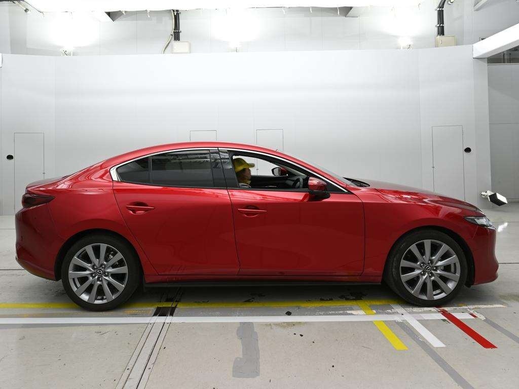 MAZDA MAZDA3