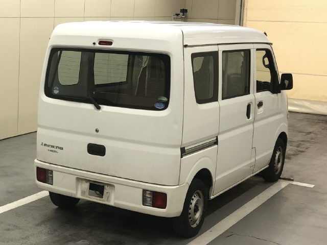 MITSUBISHI MINICAB
