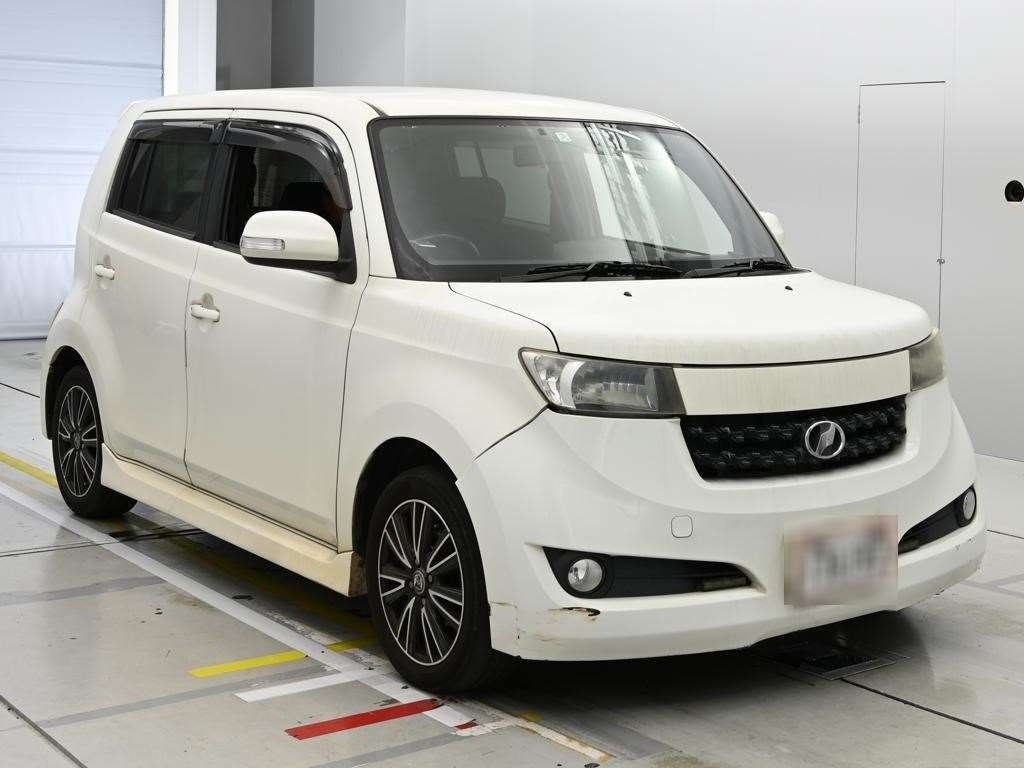 TOYOTA BB