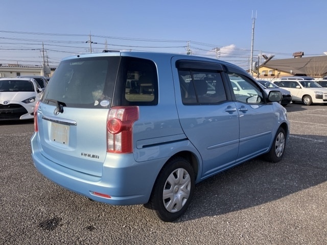 TOYOTA RAUM